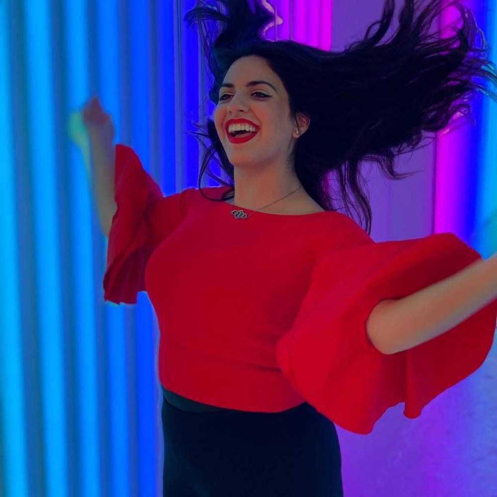 Meet your Posher, Mina